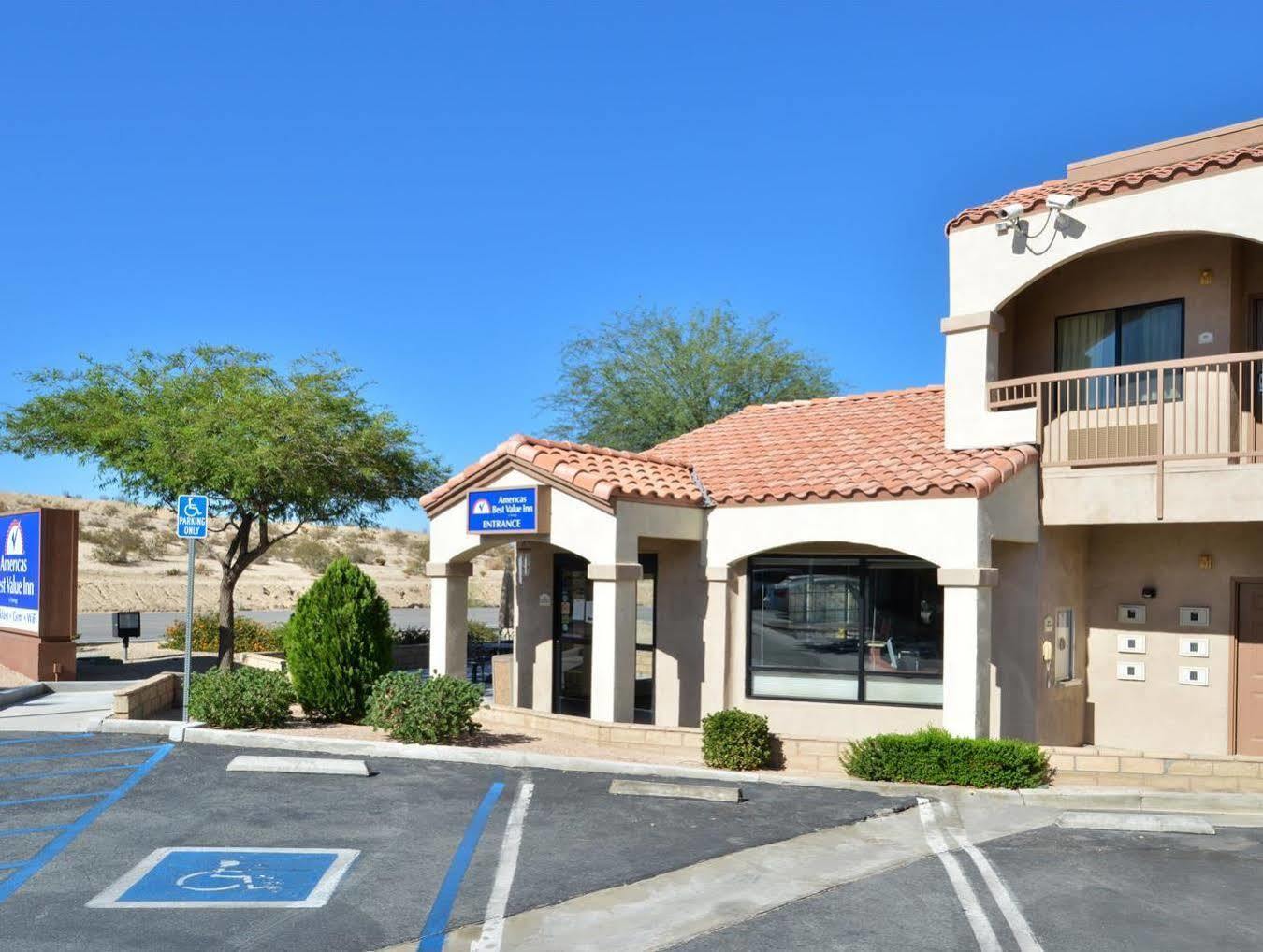 Starlight Inn & Suites Motel 29 Palms Joshua Tree National Park Туентинайн Палмс Екстериор снимка